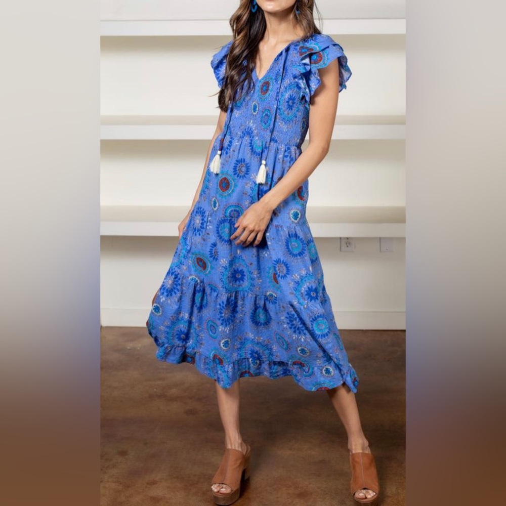 THML MAVEN SMOCKED FLUTTER SLEEVE DRESS-BLUE